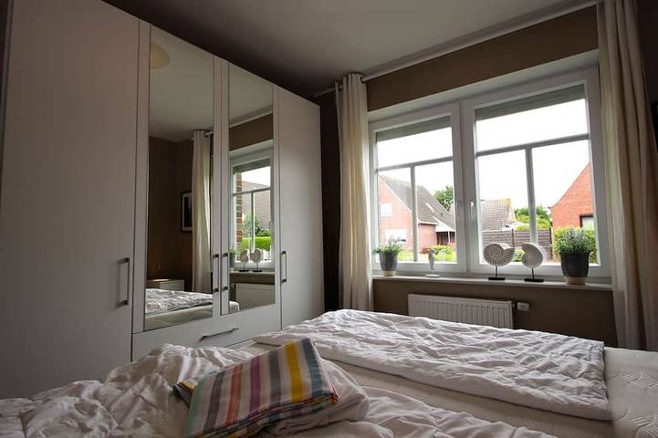 Ferienwohnung für 6 Personen, mit Terrasse und Pool in Dornumersiel - 3