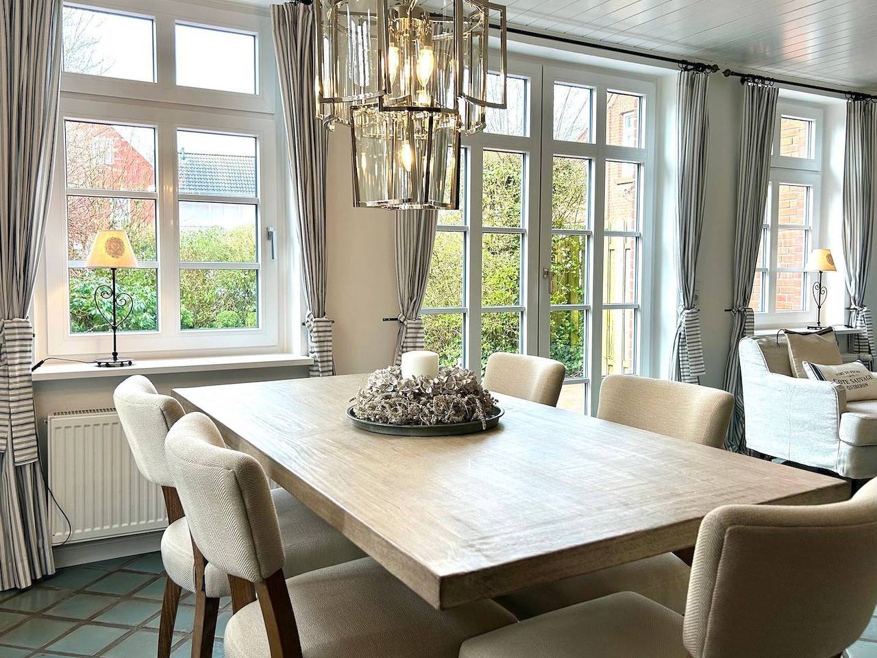 Romantisches Ferienhaus direkt am Greetsieler Hafen in Greetsiel, Krummhörn