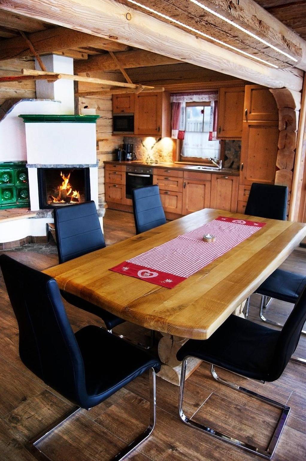 Chalet 'Alpenchalets Weissenbacher-Fuchsbau' mit Bergblick, Terrasse und Wi-Fi in Tamsweg, Bundesland Salzburg