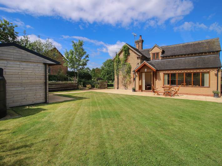 Ellenhall Farm Cottage in Stafford, Staffordshire