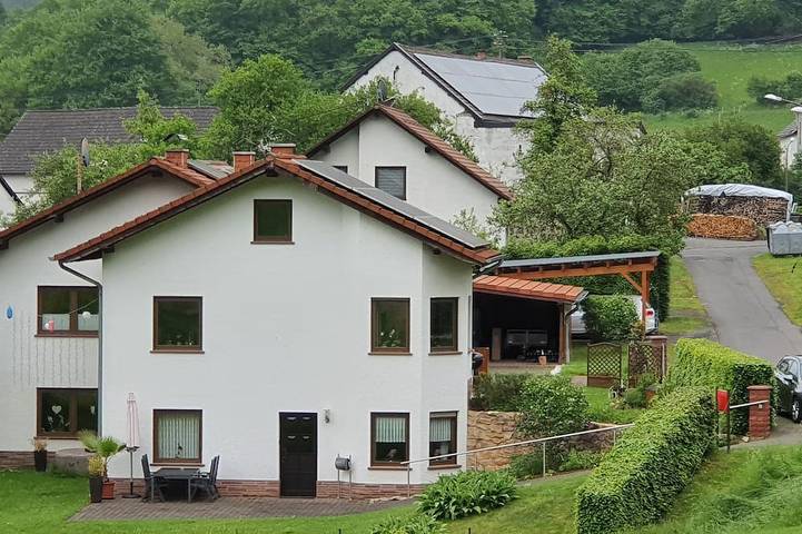 Appartement de vacances pour 4 personnes, avec jardin