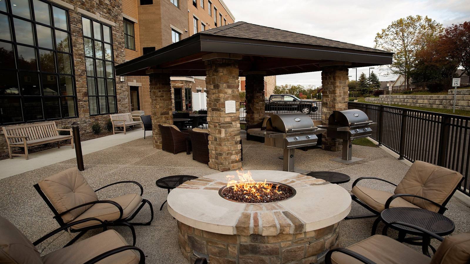 Estudio entero, Staybridge Auburn Hills in Auburn Hills, Condado de Oakland
