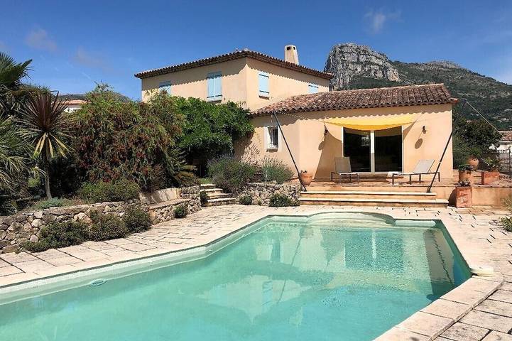 Villa pour 6 personnes, avec terrasse et jardin à La Gaude