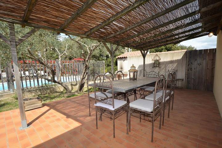 Location de vacances pour 8 personnes, avec piscine et jardin à Comps - 3