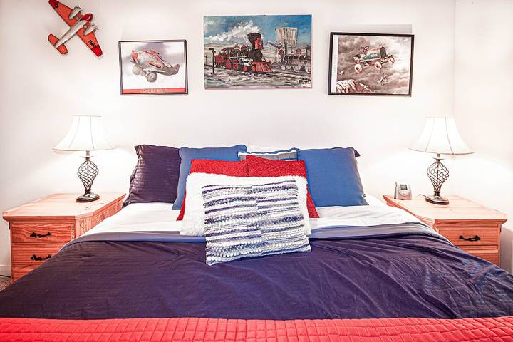 Vacation rental for 12 people, with pool and hot tub as well as balcony in St. George (UT)