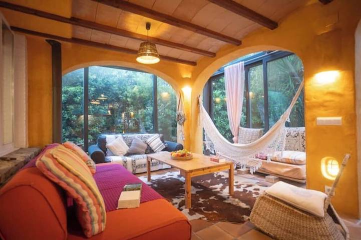 Unusual Villa in the forest. Armonía Natura House in Camargo, Kantabrische Küste