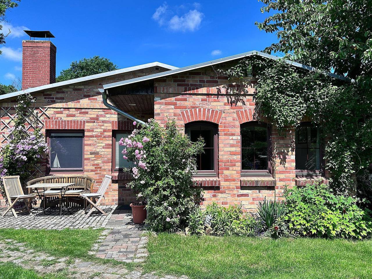 Ganze Wohnung, Landhäuschen Danneborth: Freistehendes Ferienhaus mit Garten und Terrasse in ländlicher Umgebung in Carinerland, Neubukow-Salzhaff