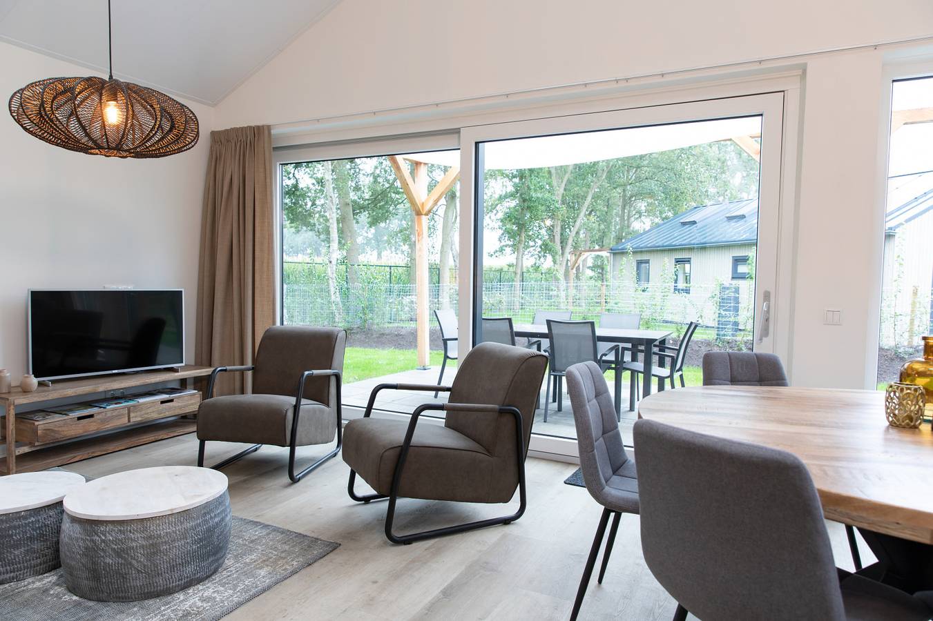 Luxe 6 persoons vakantiehuis op een huisdiervriendelijk vakantiepark nabij Hardenberg in Hardenberg, Regio Zwolle