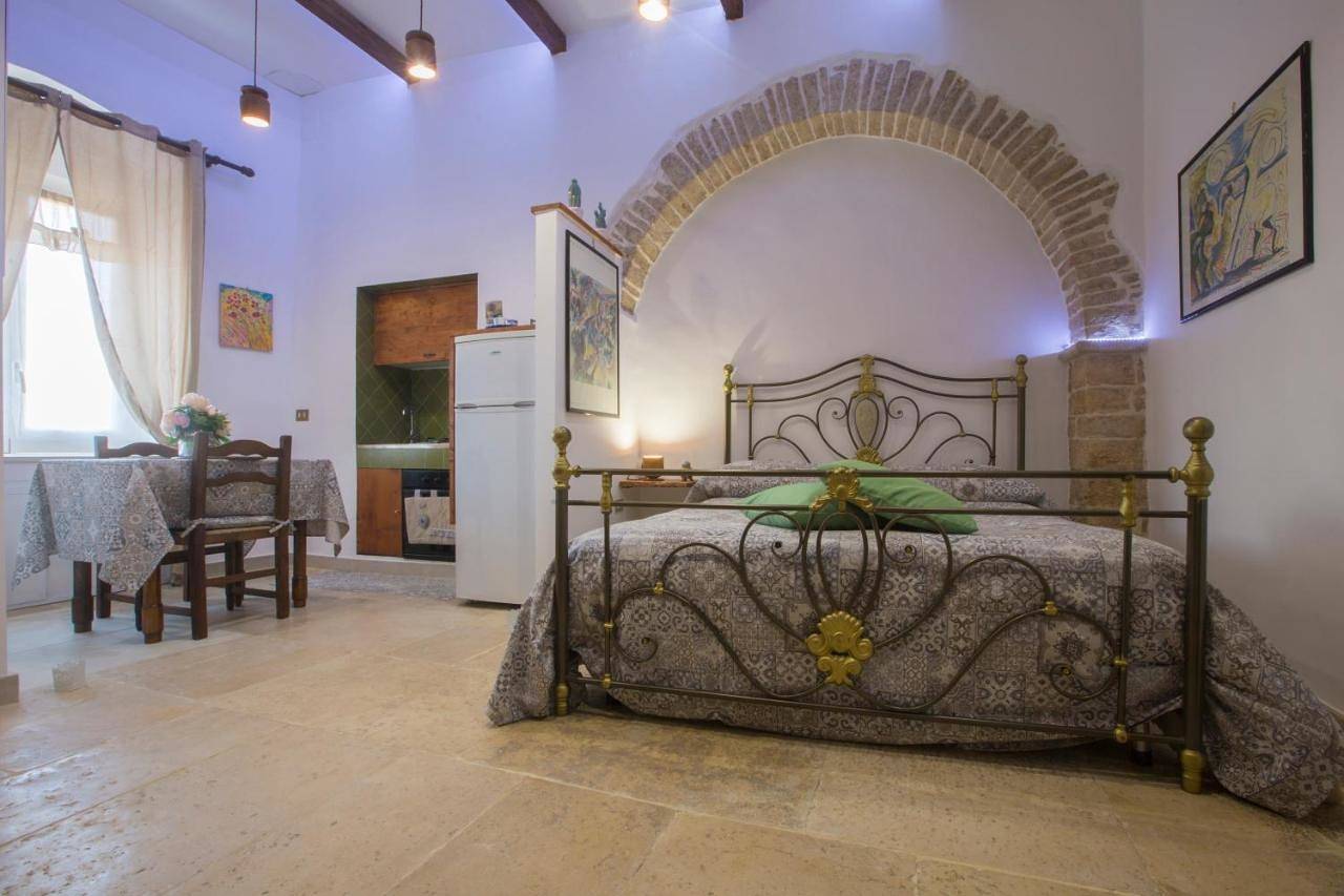 Deluxe Double Room with Shower in Ruvo di Puglia, Parco nazionale dell'Alta Murgia