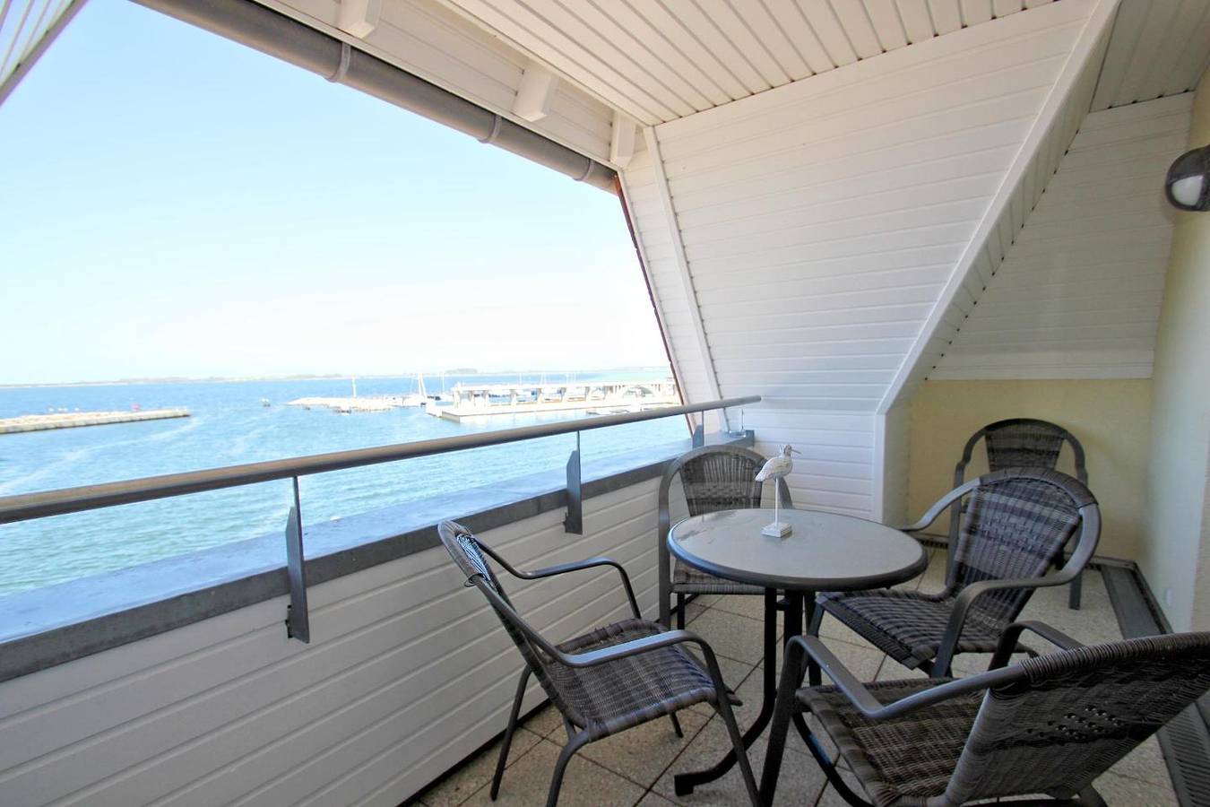 Apartamento entero, Hafennahe Ferienwohnung mit Balkon und Meerblick - Hafenhäuser Wiek 06 in Wiek, Rügen