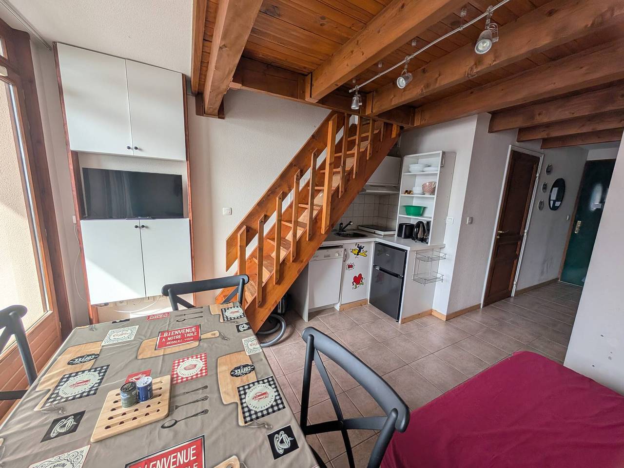 Ganze Wohnung, Duplex für 4 Pers. mit Parkplatz und atemberaubender Aussicht in Montgenèvre, Briançon und Umgebung