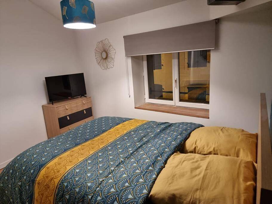 Appartement entier, Two-Bedroom Apartment in Surgères, Région de Rochefort