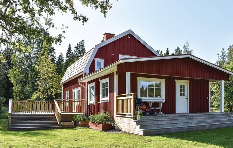 Ferienhaus für 6 Personen, mit Terrasse und Garten sowie Sauna in Ödeshög - 2