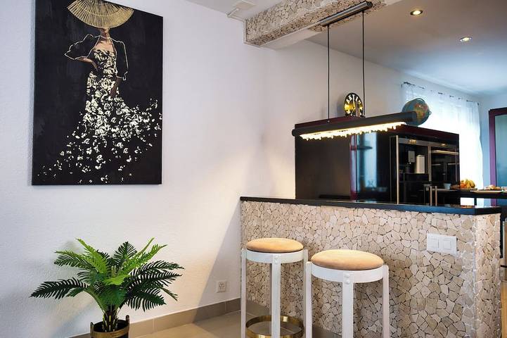 Ferienwohnung für 4 Personen, mit Balkon und Whirlpool - 1