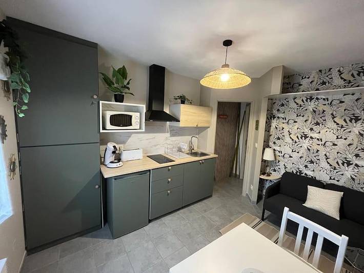 Gîte pour 2 personnes, avec terrasse dans Relans