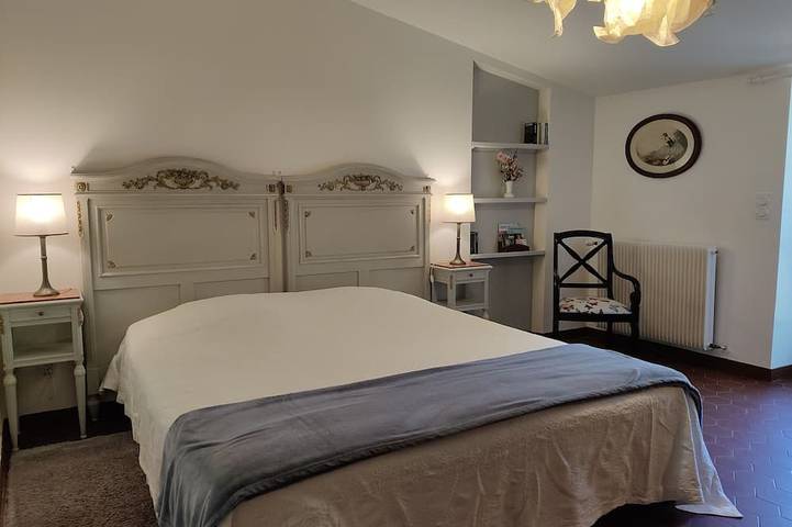 Gîte pour 3 personnes, avec jardin à Camblanes-et-Meynac - 4
