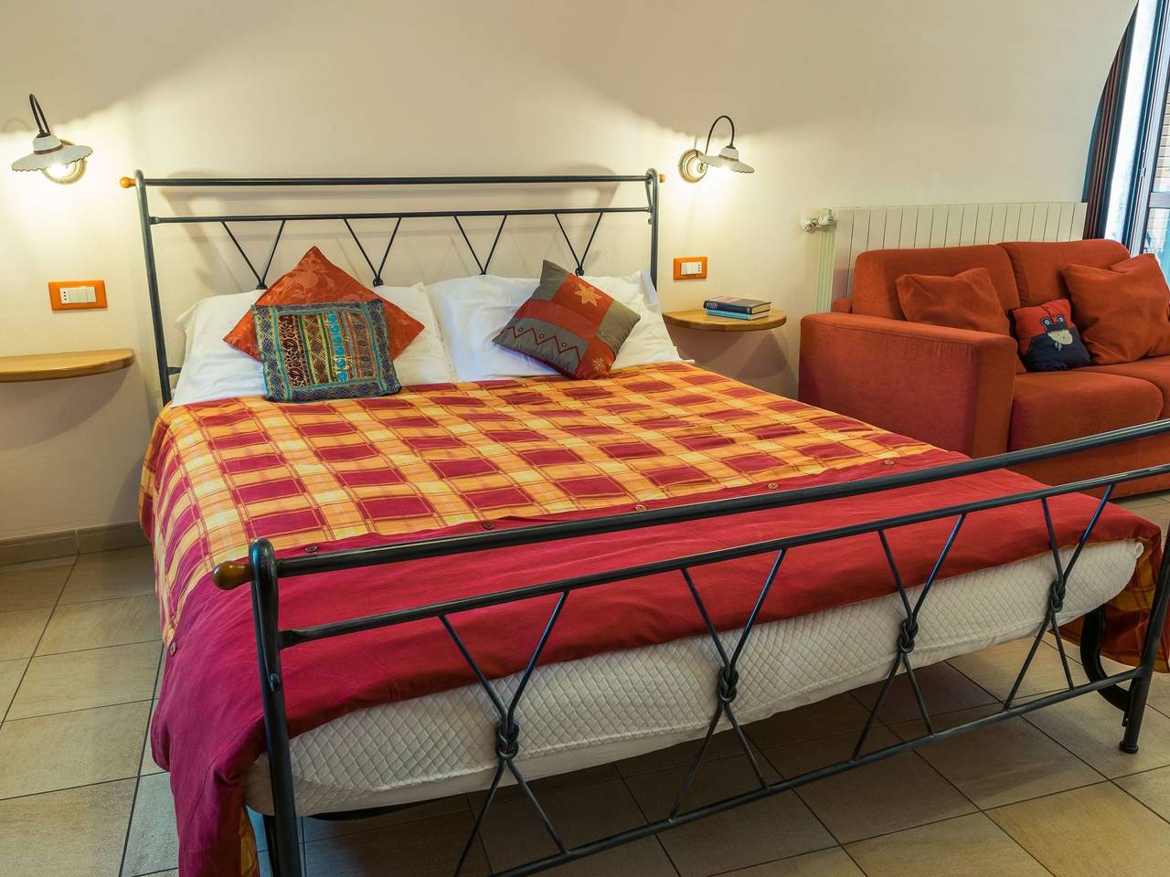 Ganze Wohnung, Studio-Apartment mit Balkon mit Seeblick und Zugang zum Garten in Riva di Solto, Gemeinde Riva di Solto