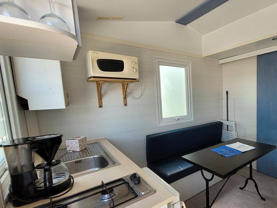 Camping Bellevue - Mobilhome 3 personnes in Barzan, Région de Saintes