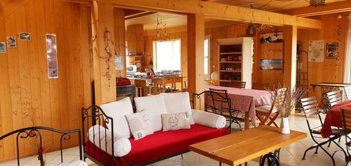 Maison De Vacances pour 11 Personnes dans Darbonnay, Jura, Photo 1