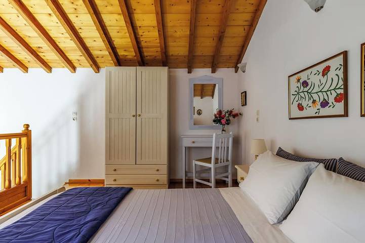 Gîte pour 4 personnes, avec jardin et jacuzzi dans Stafylos - 4