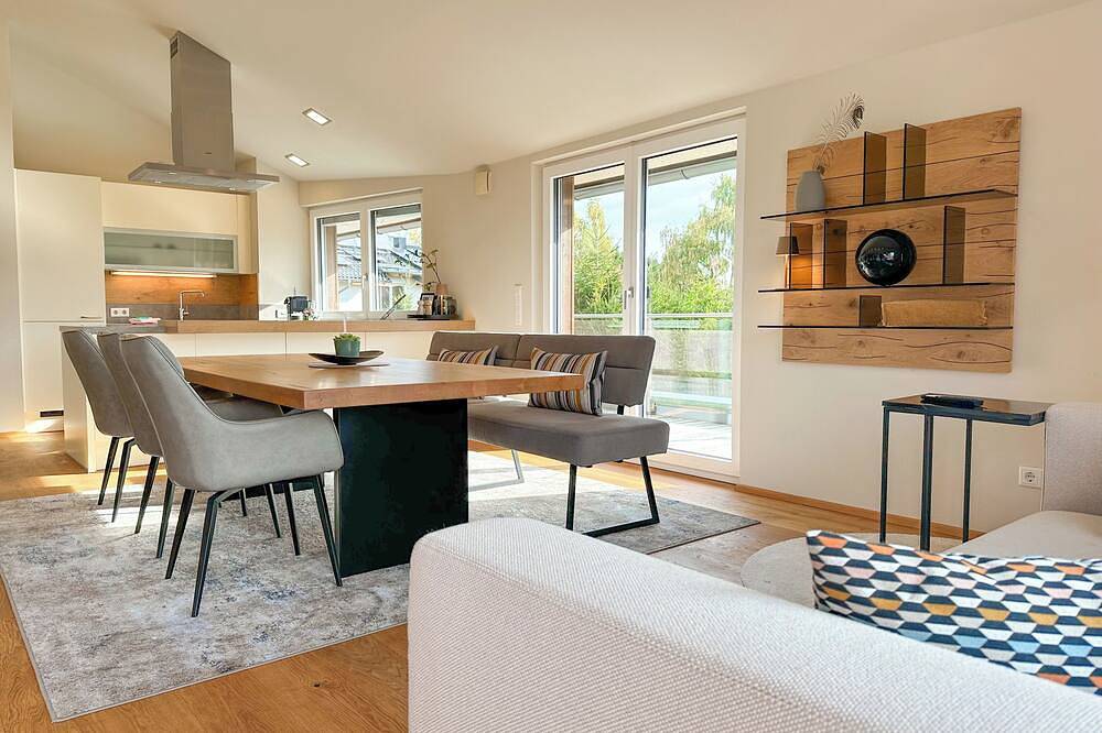 Ganze Wohnung, \"Five\"-Premium Apartment, exklusive 4-Zi-Penthouse-Wohnung, Nähe Salzburg in Seekirchen am Wallersee, Bezirk Salzburg-Umgebung