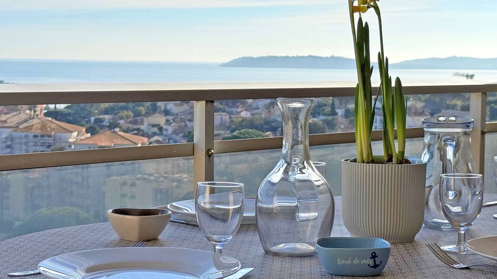 Ganzes Studio, Studiohütte für 3 Personen – Meerblick – Klimaanlage – Schwimmbad und Tennisplatz – Sainte Maxime in Sainte-Maxime, Draguignan Region