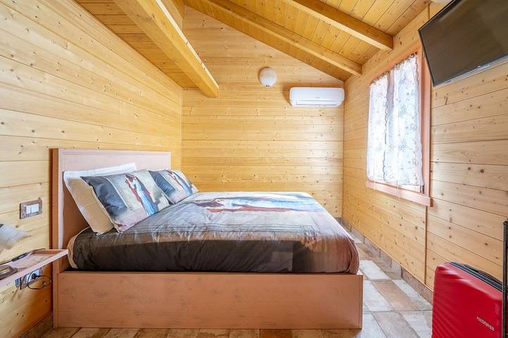 Appartement entier, Maisonnette en bois avec porche et jardin in Spoleto, Province de Pérouse