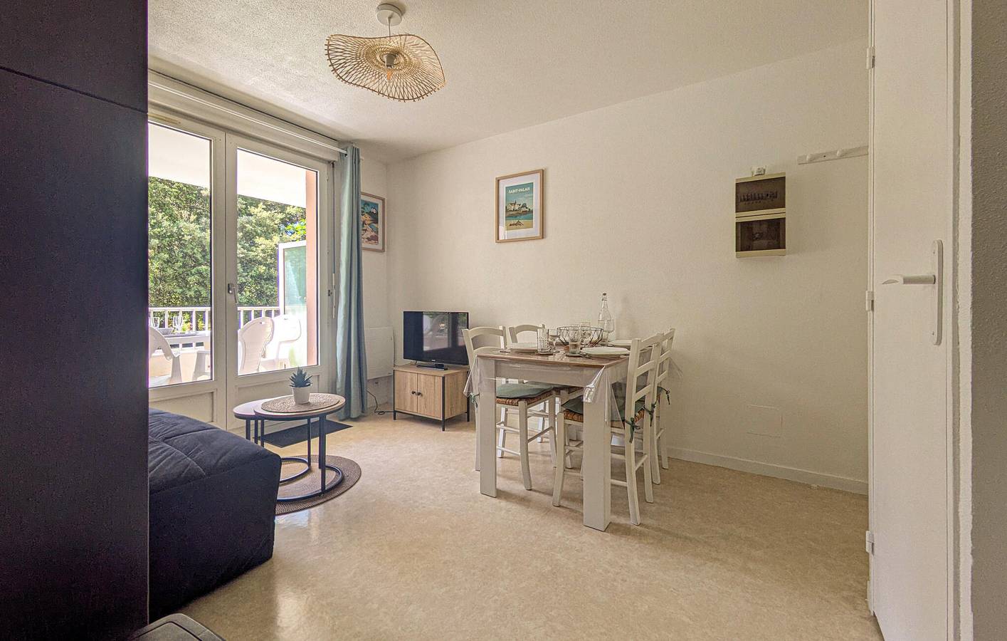 Appartement de vacances entier, Appartement confortable d'une chambre avec cuisine et place de parking, à 600 m de la plage in Saint-Palais-sur-Mer, Côte de Beauté