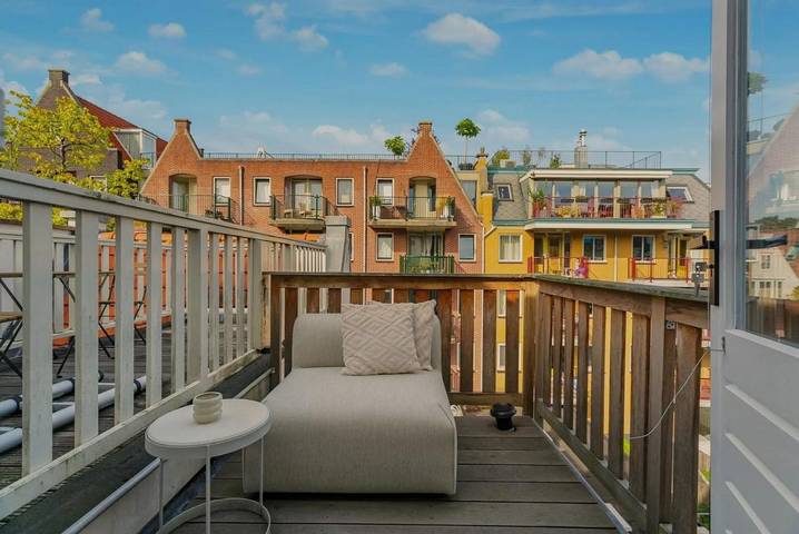 B&b voor 6 personen, met balkon en uitzicht in Jordaan