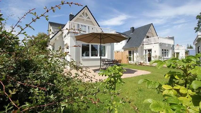 Ferienhaus für 4 Personen, mit Sauna und Garten sowie Terrasse in Dierhagen