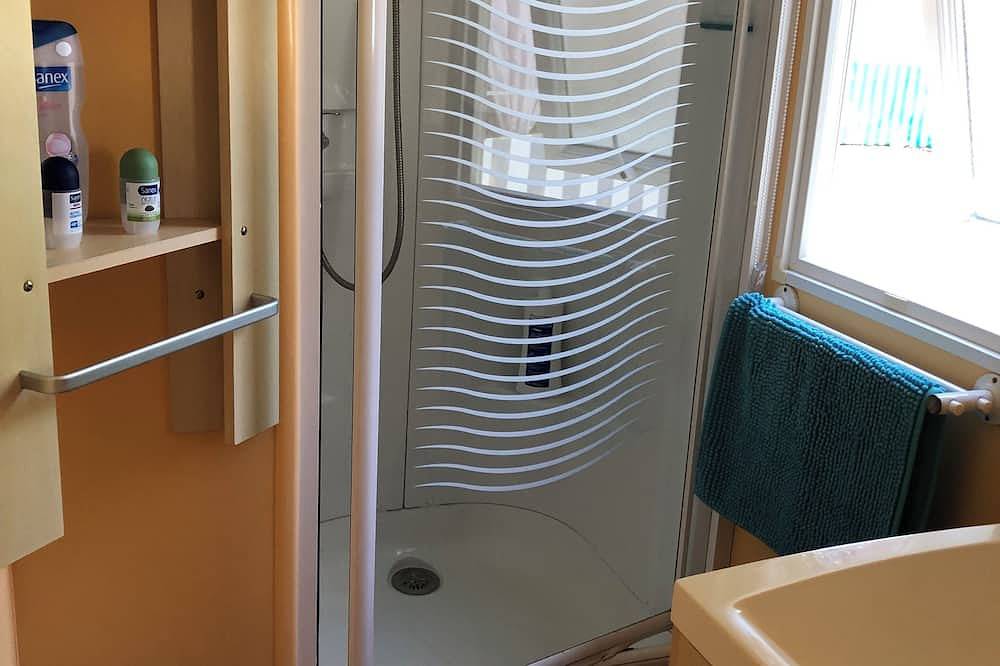 Loue Mobilhome climatisé calme terrasse couverte vélos 10mn plage La Tremblade in La Tremblade, Côte de Beauté