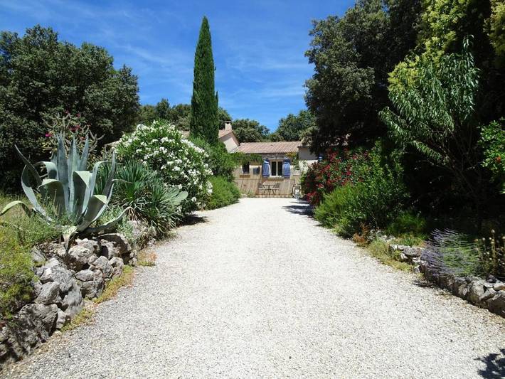 Location de vacances pour 6 personnes, avec jardin à Garrigues-Sainte-Eulalie - 3