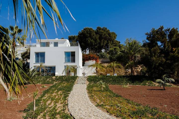 Location de vacances pour 8 personnes, avec jardin ainsi que balcon et piscine à Porto Santo - 2