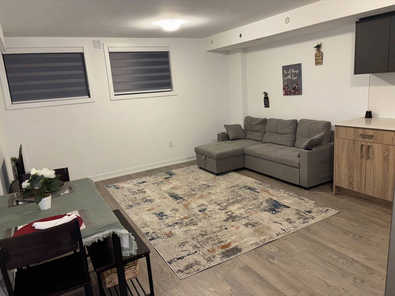 Apartamento entero, Suite de huéspedes privada y acogedora en una ubicación céntrica y privilegiada in North York, Toronto