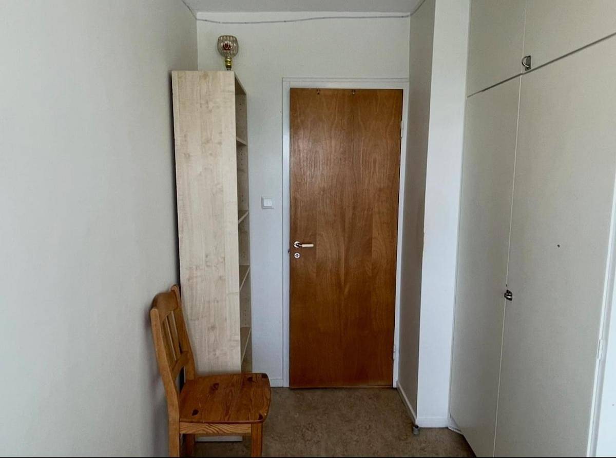 Appartement entier, Walk to Everything Bright High-Floor Apt & Balcony in Huddinge, Mer Baltique suédoise