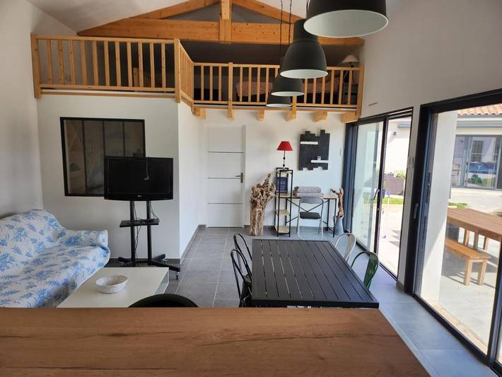 Location de vacances pour 6 personnes, avec terrasse et vue à Saint-Magne-de-Castillon - 4