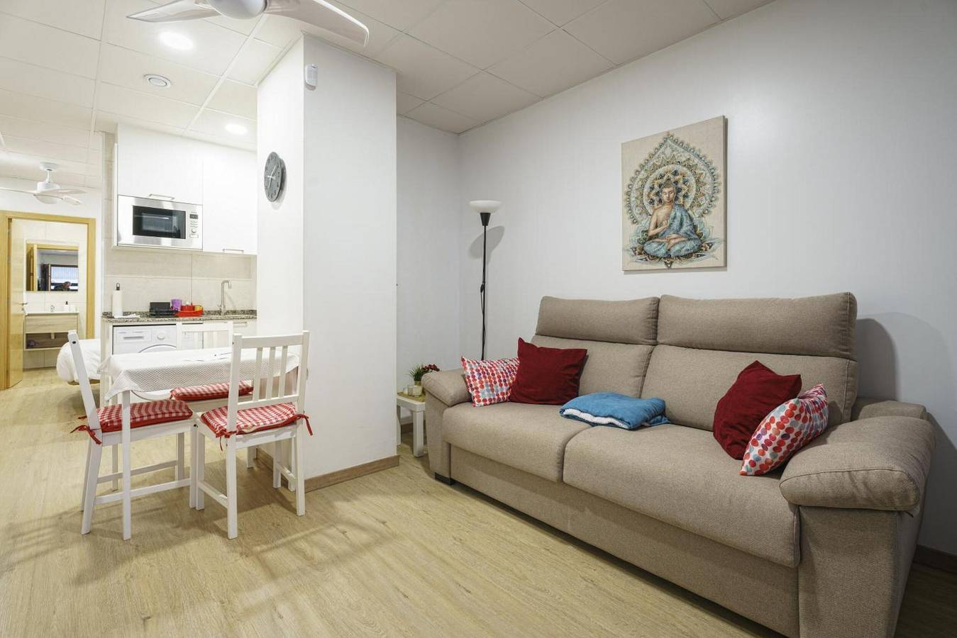 Ganzes Studio, Sophie Apartamentos 'Loft' mit privater Terrasse und Wlan in Burela, Costa de Galicia