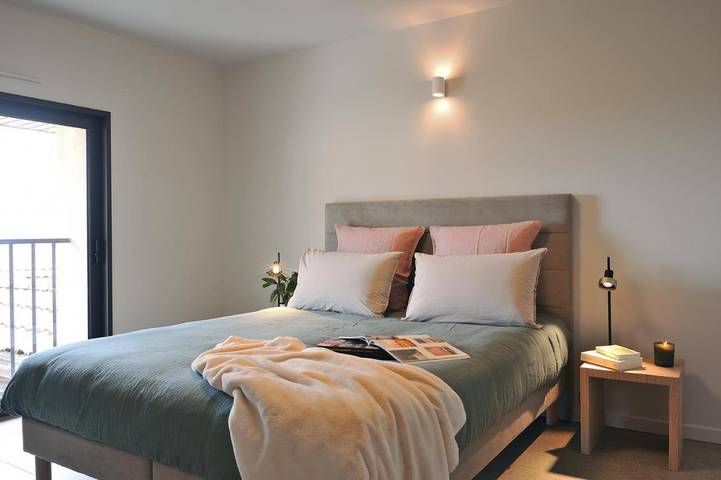 Gîte pour 2 personnes, avec Terrasse ainsi que Jardin et Piscine à Saint-Jean-des-Vignes