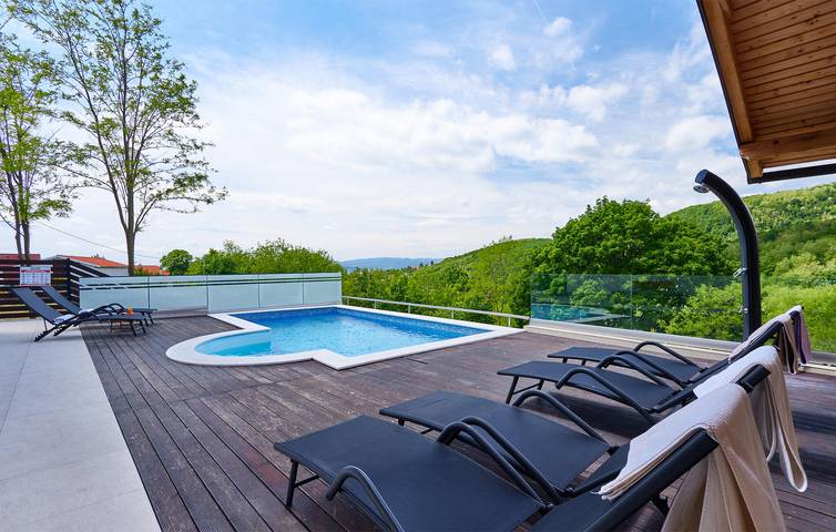 Ferienhaus für 9 Personen, mit Ausblick und Terrasse sowie Pool in Zagreb - 3