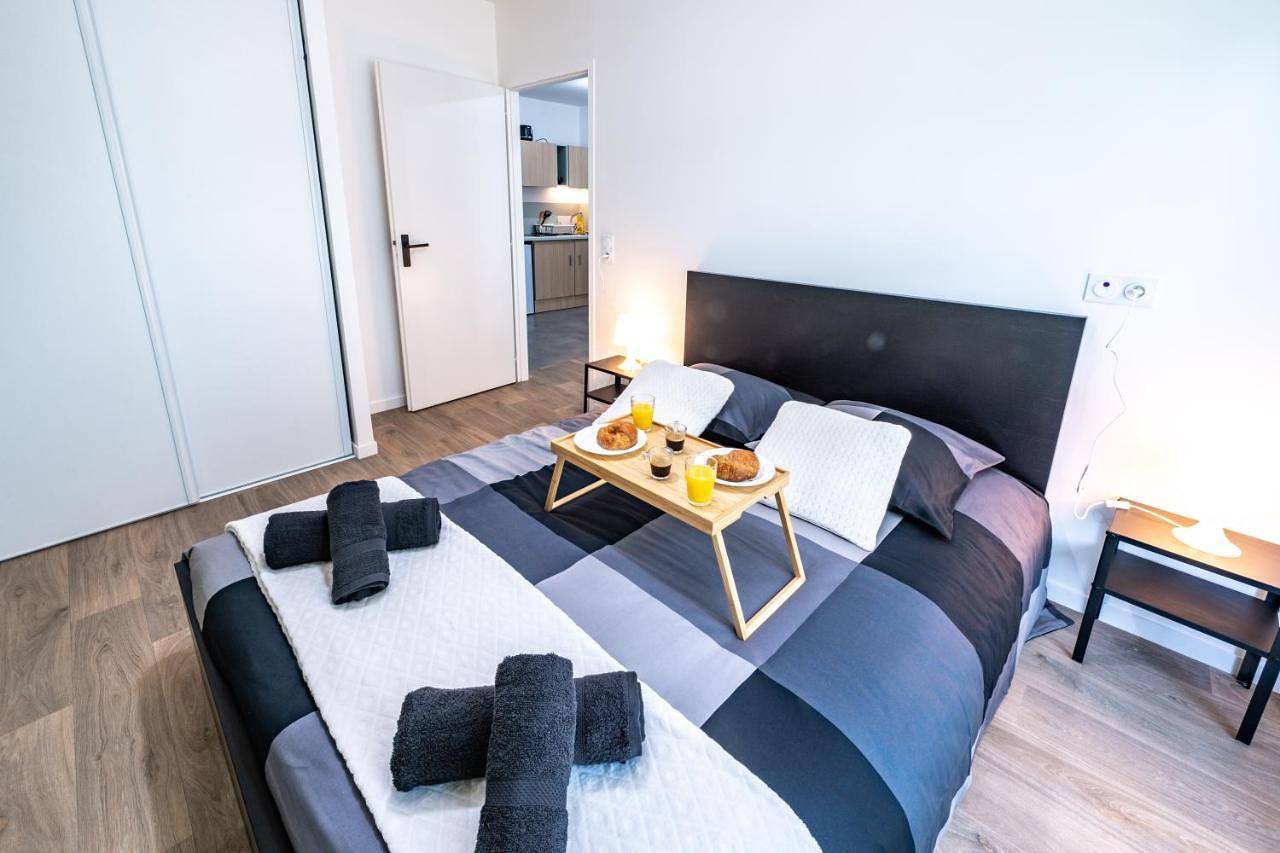 Appartement entier, Massy Palaiseau Tgv - Rer B&C - Free Parking in Palaiseau, Essonne