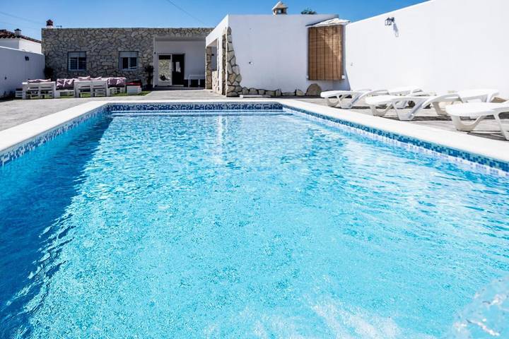 Chalet para 12 personas, con jardín y piscina en Barbate