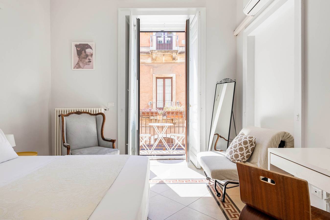 Appartement entier, Appartement 'Bouquet' avec Balcon, Wi-Fi et Climatisation in Catane, Province de Catania