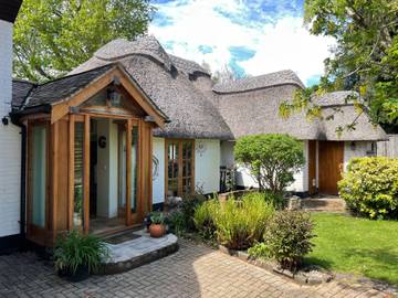 Cottage for 14 People in Dorset, South West England, Photo 1