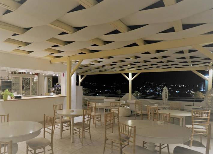 Chambre d’hôte pour 3 personnes, avec terrasse dans Adamas - 3