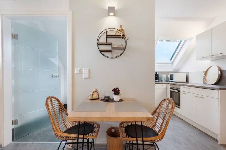 Appartement entier, Appartement 'Bienenweide' avec jardin partagé et Wi-Fi in Ötisheim, Forêt Noire du Nord