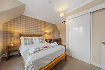 Bed And Breakfast for 2 Guests in Inverness, Highlands, Picture 1