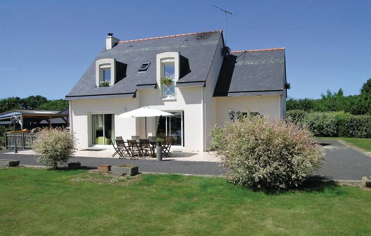 Apartamento vacacional entero, Apartamento Plerguer: Parking, WiFi & Kitchenette in Roz-Landrieux, Región de Saint-Malo