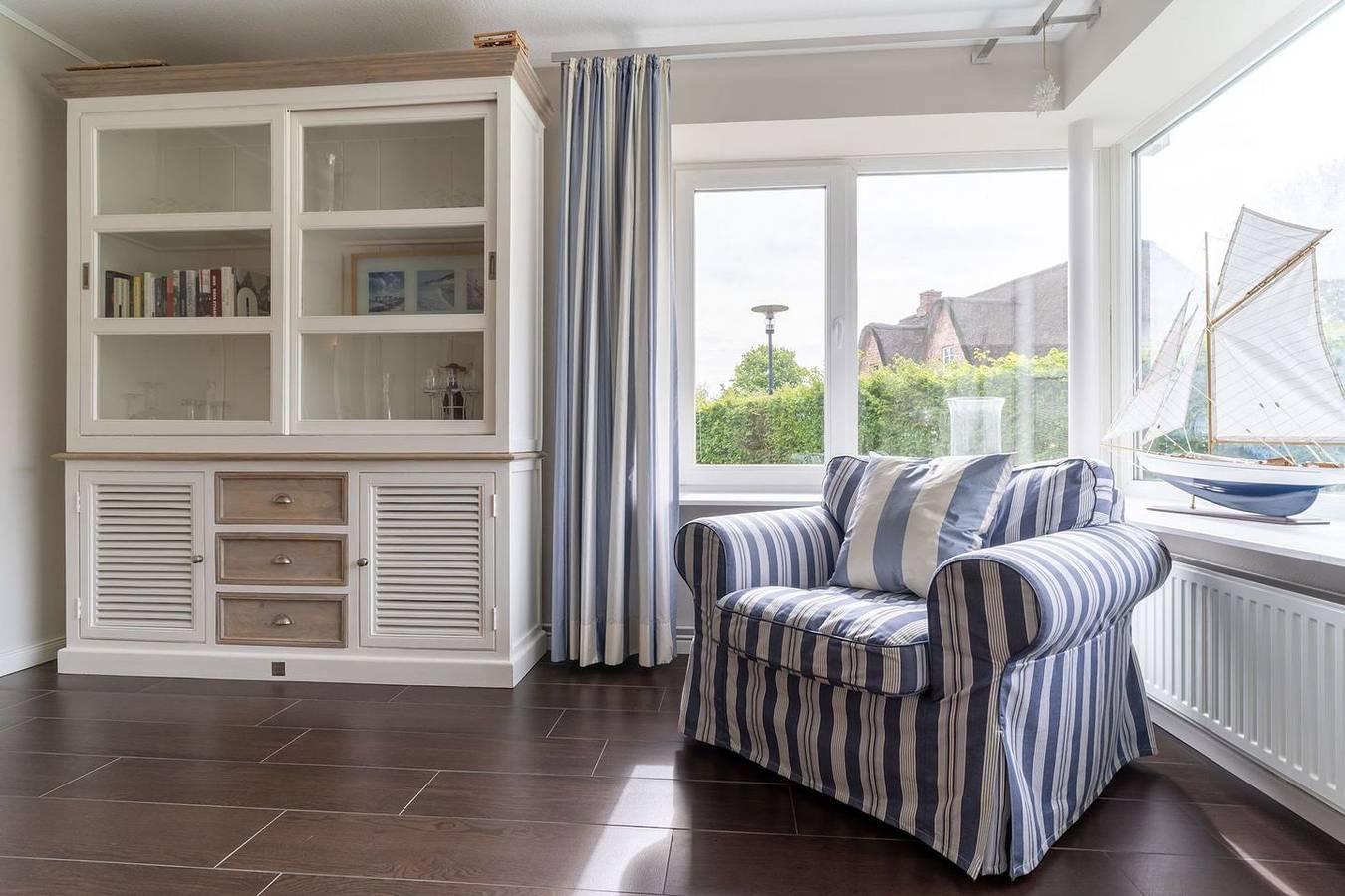 Das weiße Haus - Großzügiges Einzelhaus mit schönem Garten in Top-Lage! in St. Peter-Bad, St. Peter-Ording