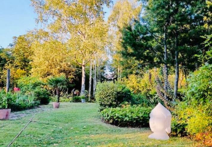 Chambre d’hôte pour 3 personnes, avec jardin à Thésée