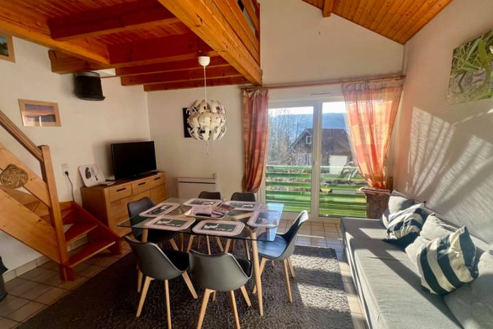 Ferienwohnung für 6 Personen, mit Terrasse und Pool, kinderfreundlich in Gérardmer
